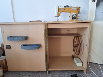 Prodám funkční šicí stroj - 4