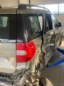 ŠKODA YETI - LF6X L2L2 LA7W prodám dily z hav. vozu - 4