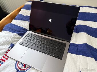Macbook pro M3 2024 1tb - 4