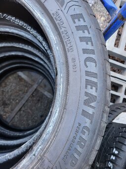205 55 16" GoodYear EfficientGrip - 4
