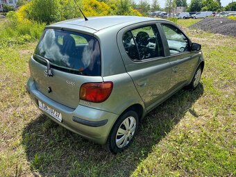 Toyota Yaris - 4