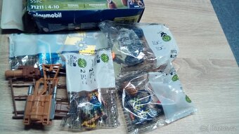 Playmobil 2x,cena celkem. - 4