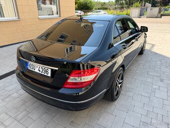 Mercedes C220 Avatngarde - 4