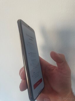 iPhone 11 Pro Max - 4