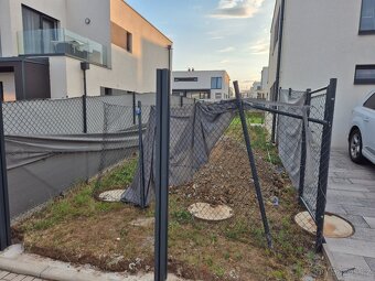 Plot - 4