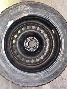 Rezervní pneumatika Pirelli Sottozero Winter 195/55 R - 4