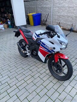 Honda cbr 125r 2015 - 4