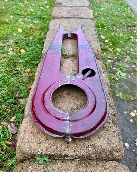 Jawa CZ 125 150 kyvacka pulbuben - kryt retezu - 4