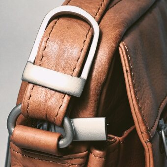 Stylová dámská crossbody kabelka - světle hnědá - 4