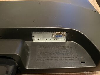 Monitor LG W2234S 22 palců - 4