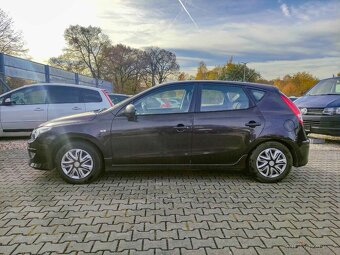 HYUNDAI i30 1.4i 16V 80KW,r.v. 2011,8xAIRBAG,CD,BC,SERVO. - 4