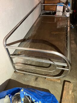 Funkcionalistický kovový gauč chrom - 4