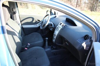 Toyota Yaris 1.0 - 4