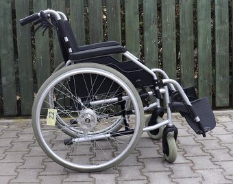 022-Mechanický invalidní vozík Meyra - 4