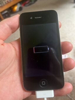 Prodej Iphone 4s - 4