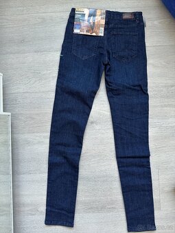 NOVÉ Dámské džíny Skinny fit s vyšívanými květy, vel. 34 - 4