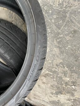 Pirelli p zero winter 265/30 R20 94V - 4