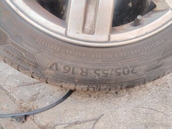 Letní pneu 205/55R16. 6.5jx16H2 - 4