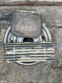 Prodám náhradní originál díly na Škoda 120 a Škoda 100 - 4