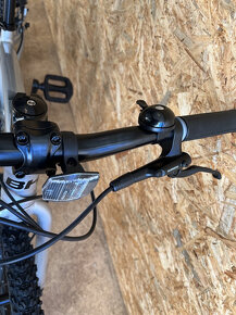 Nové dětské kolo BH EXPERT JUNIOR 24" DISC - 4
