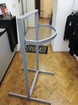 věšáky a stojany na oblečení, štendry - 4