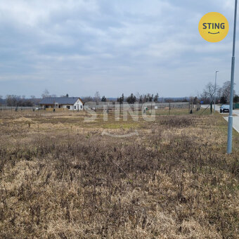 Prodej stavebního pozemku 826 m2, 132926 - 4
