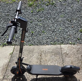 Elektro koloběžka Ninebot KickScooter F2 Pro by Segway - 4