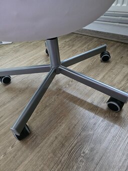 PRODÁM PRACOVNÍ ŽIDLI IKEA SKRUVSTA (IDGULT BÍLÁ) UMĚLÁ KŮŽE - 4