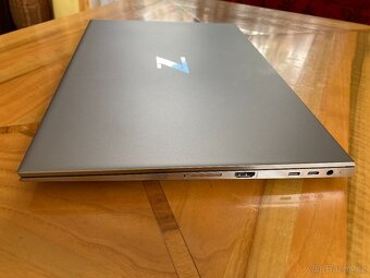 HP ZBook Studio G7 TOP stav i7-10750H NVIDIA T1000 15.6 16GB - 4