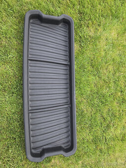 ŠKODA originál plastová vana do kufru - 4