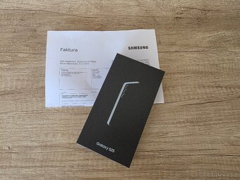 Samsung galaxy S25 12/512 GB + powerbanka - 4