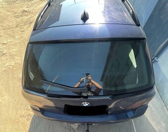 Zadní spoiler pro BMW E61 - 4