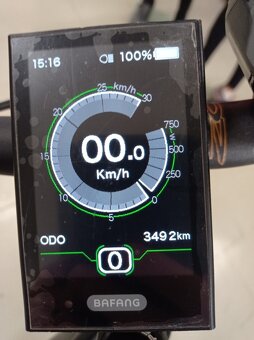 Prodám elektrokolo APACHE TUWAN MX-I 19" velmi dobrý stav - 4