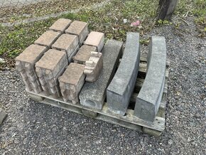 Betonové dlažby a obrubníky různé druhy - 4