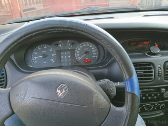 Renault Megane grandtour - 4