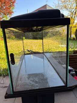 Akvárium 84l + skřínka + příslušenství - 4