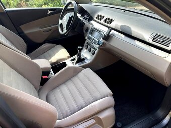 VW PASSAT 2.0FSI BEZ KOROZE - 4