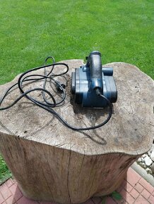 Elektrický hoblík EH 900 - 4