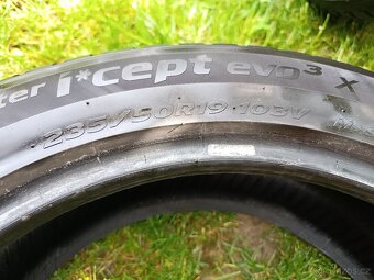 Zimní pneu 235/50 R19 - 4