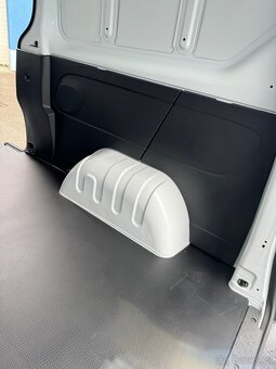 Nová podlaha Renault Trafic, Opel Vivaro a Fiat Talento - 4