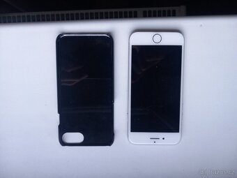 Nabízím IPHONE 7 - 4