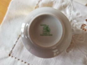 Porcelánové hrnečky s podšálky - 4