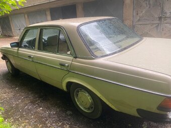 Prodám Mercedes W123 piano 200D - 4