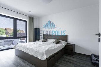 Luxusní novostavba 5+kk s wellness zázemím a špičkovým vybav - 4