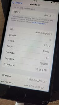 Iphone 8 / 256GB černý - 4