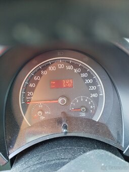 Prodám VW Beetle 1,6 75Kw - 4