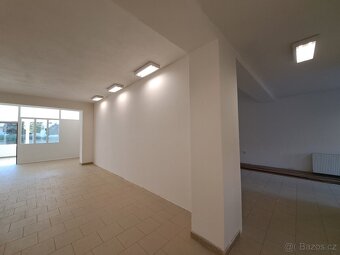 Pronájem bytu 3+1, 200 m2 v 1.NP v centru Veselí nad Moravou - 4