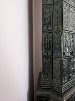 Rohová kachlová kamna z Letné - 4