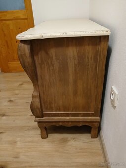 Komoda s patinou - 4