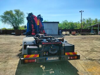 DAF CF s hydraulickou rukou a natahovacím hákem - 4